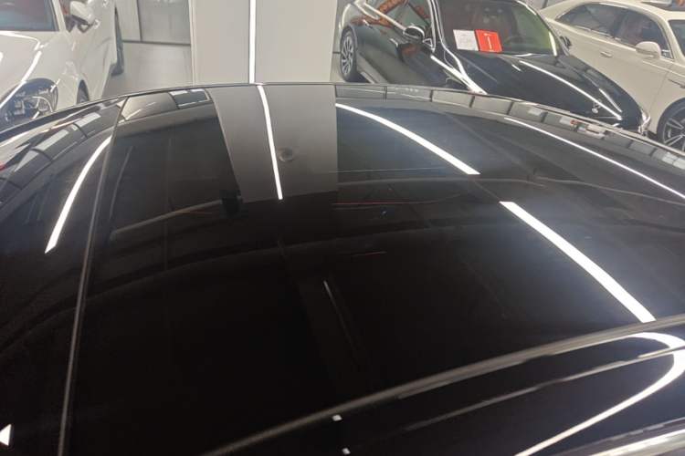 Used Mercedes-Benz E-Class New Energy 2024 E 350 e L Plug-in Hybrid Sports Sedan Roof