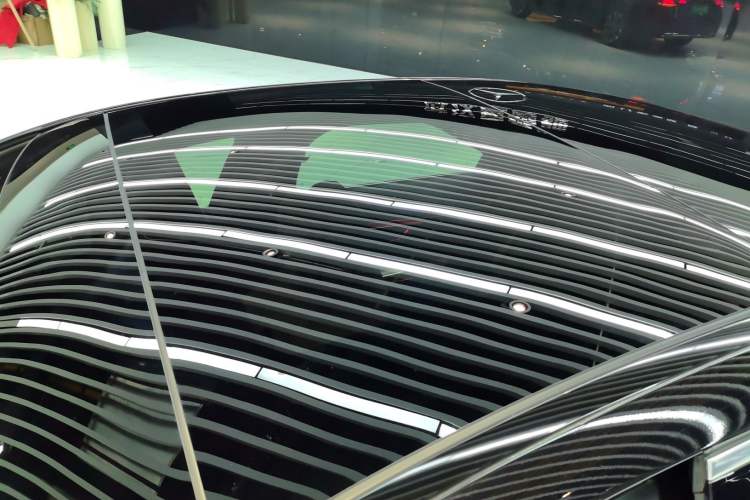 Used Mercedes-Benz E-Class New Energy 2024 E 350 e L Plug-in Hybrid Sedan Roof