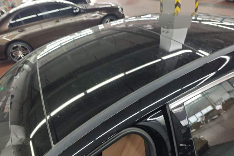 Used Mercedes-Benz E-Class New Energy 2024 E 350 e L Plug-in Hybrid Sedan Roof
