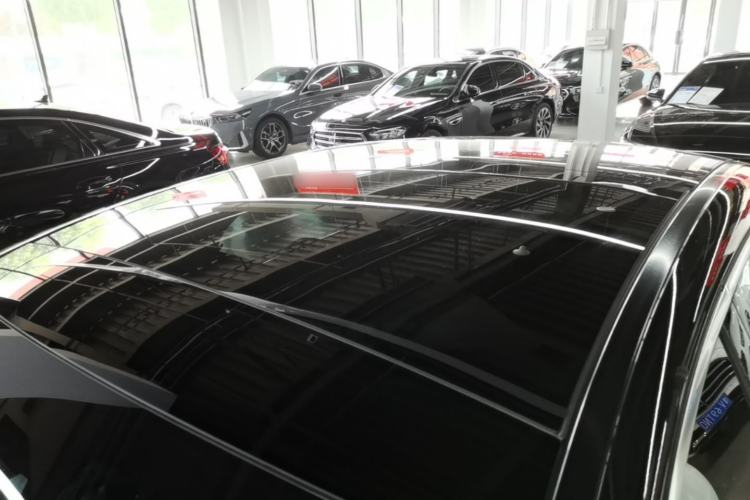 Used Mercedes-Benz E-Class New Energy 2024 E 350 e L Plug-in Hybrid Sedan Roof