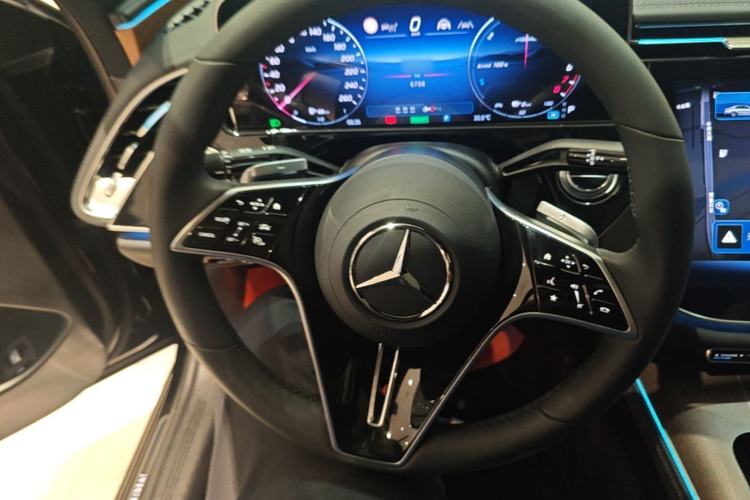 Used Mercedes-Benz E-Class New Energy 2024 E 350 e L Plug-in Hybrid Sedan Steering Wheel