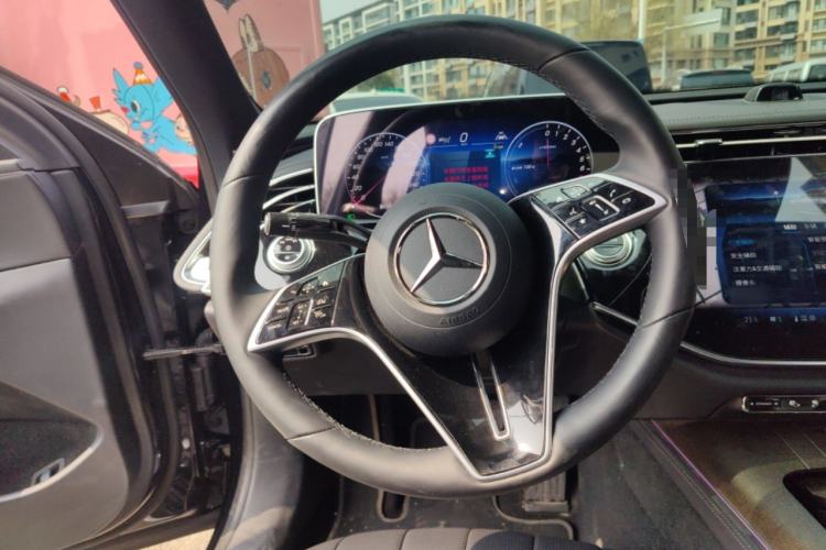 Used Mercedes-Benz E-Class New Energy 2024 E 350 e L Plug-in Hybrid Sedan Steering Wheel