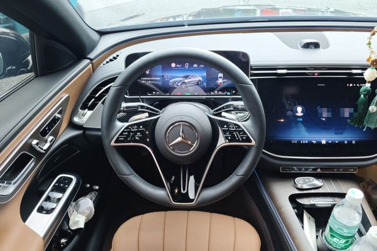 Used Mercedes-Benz E-Class New Energy 2024 E 350 e L Plug-in Hybrid Sedan Steering Wheel