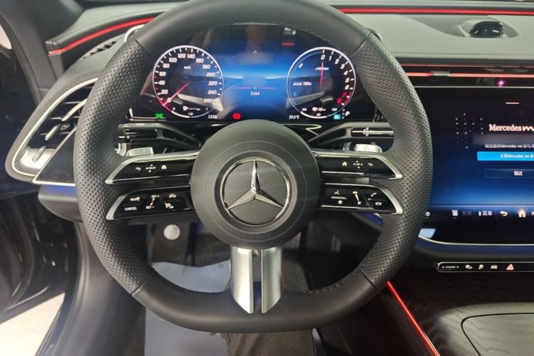 Used Mercedes-Benz E-Class New Energy 2024 E 350 e L Plug-in Hybrid Sports Sedan Steering Wheel