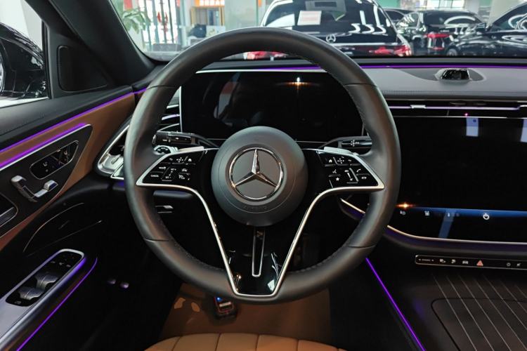 Used Mercedes-Benz E-Class New Energy 2024 E 350 e L Plug-in Hybrid Sedan Steering Wheel