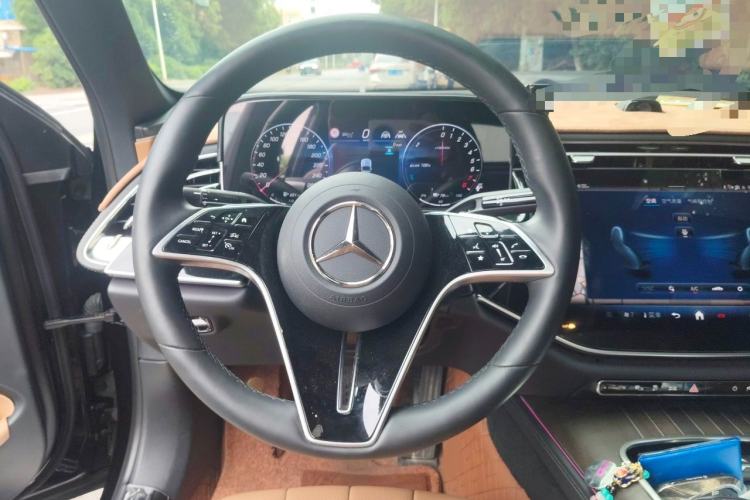Used Mercedes-Benz E-Class New Energy 2024 E 350 e L Plug-in Hybrid Sedan Steering Wheel