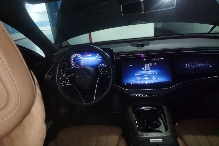 Used Mercedes-Benz E-Class New Energy 2024 E 350 e L Plug-in Hybrid Sedan Steering Wheel