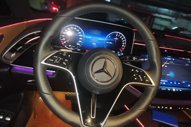 Used Mercedes-Benz E-Class New Energy 2024 E 350 e L Plug-in Hybrid Sedan Steering Wheel