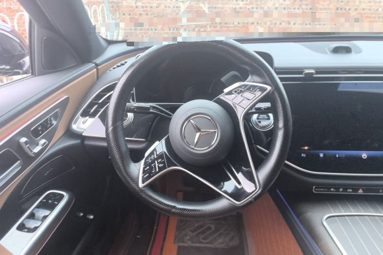 Used Mercedes-Benz E-Class New Energy 2024 E 350 e L Plug-in Hybrid Sedan Steering Wheel