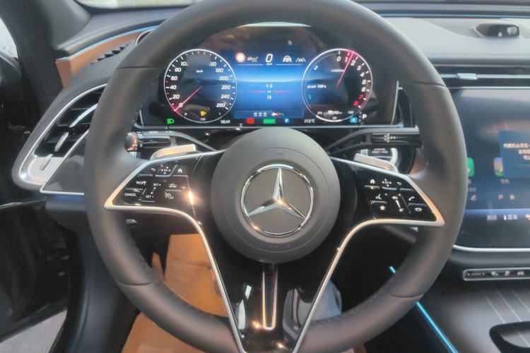 Used Mercedes-Benz E-Class New Energy 2024 E 350 e L Plug-in Hybrid Sedan Steering Wheel