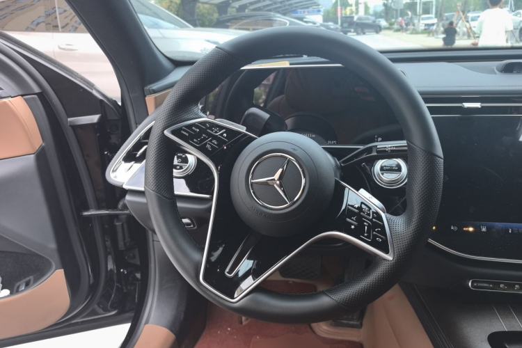 Used Mercedes-Benz E-Class New Energy 2024 E 350 e L Plug-in Hybrid Sedan Steering Wheel
