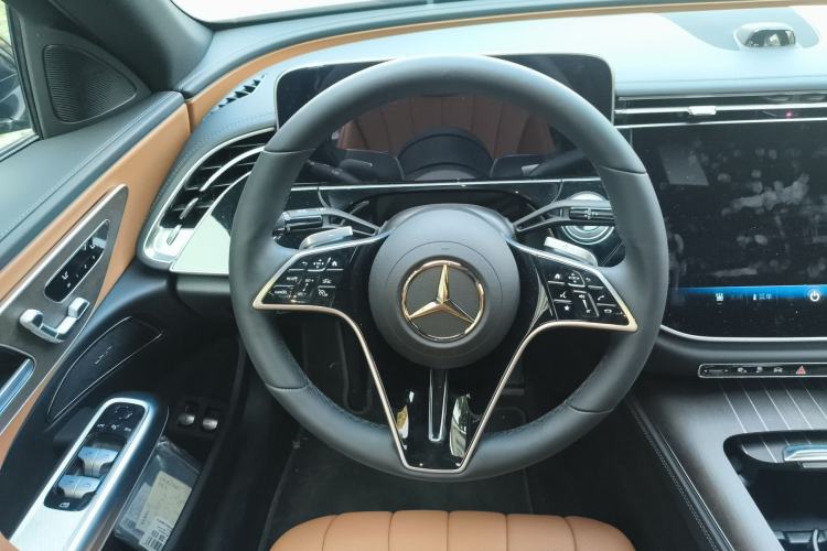 Used Mercedes-Benz E-Class New Energy 2024 E 350 e L Plug-in Hybrid Sedan Steering Wheel