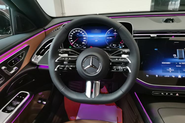 Used Mercedes-Benz E-Class New Energy 2024 E 350 e L Plug-in Hybrid Sports Sedan Steering Wheel