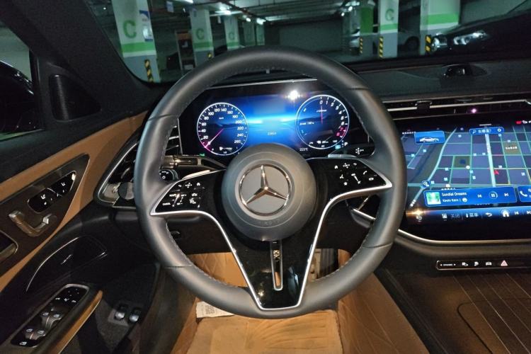 Used Mercedes-Benz E-Class New Energy 2024 E 350 e L Plug-in Hybrid Sedan Steering Wheel