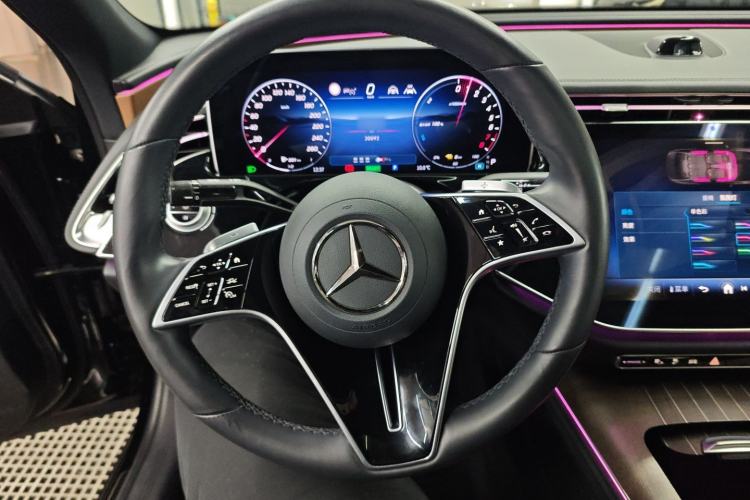 Used Mercedes-Benz E-Class New Energy 2024 E 350 e L Plug-in Hybrid Sedan Steering Wheel