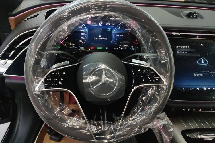 Used Mercedes-Benz E-Class New Energy 2024 E 350 e L Plug-in Hybrid Sedan Steering Wheel