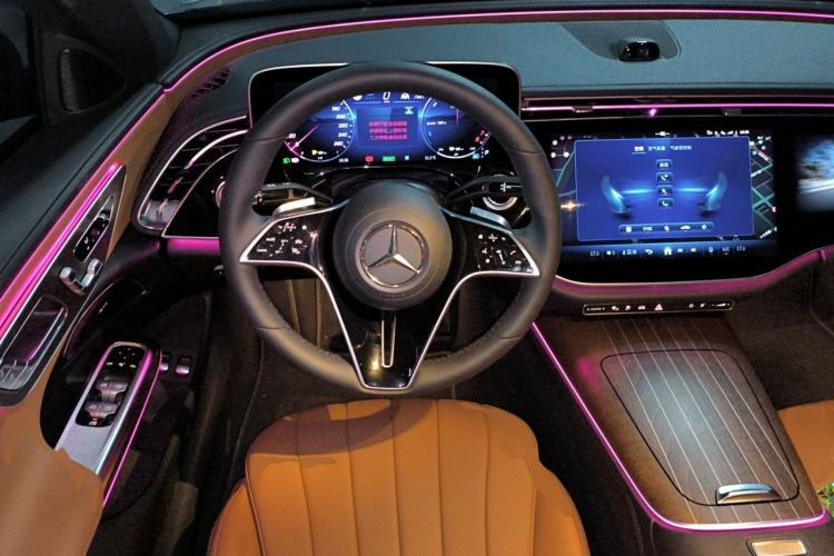 Used Mercedes-Benz E-Class New Energy 2024 E 350 e L Plug-in Hybrid Sedan Steering Wheel