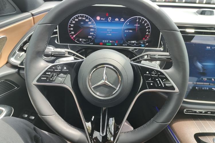 Used Mercedes-Benz E-Class New Energy 2024 E 350 e L Plug-in Hybrid Sedan Steering Wheel