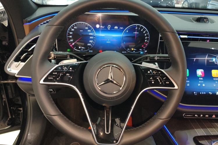 Used Mercedes-Benz E-Class New Energy 2024 E 350 e L Plug-in Hybrid Sedan Steering Wheel