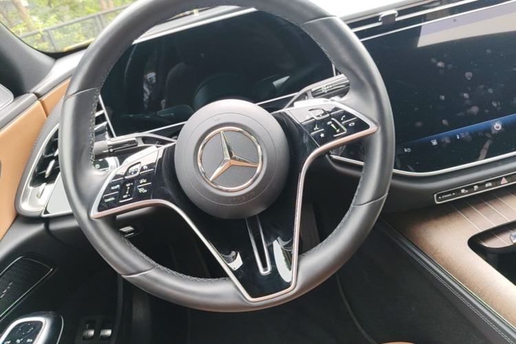 Used Mercedes-Benz E-Class New Energy 2024 E 350 e L Plug-in Hybrid Sedan Steering Wheel