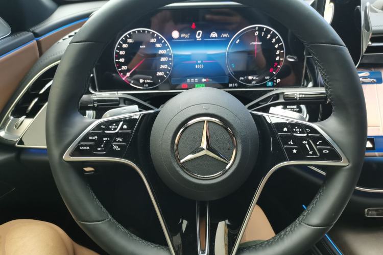 Used Mercedes-Benz E-Class New Energy 2024 E 350 e L Plug-in Hybrid Sedan Steering Wheel