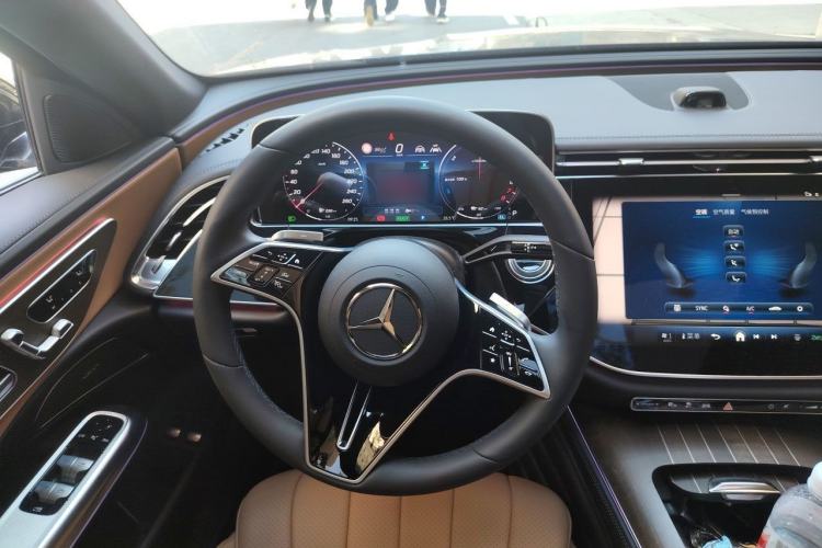 Used Mercedes-Benz E-Class New Energy 2024 E 350 e L Plug-in Hybrid Sedan Steering Wheel