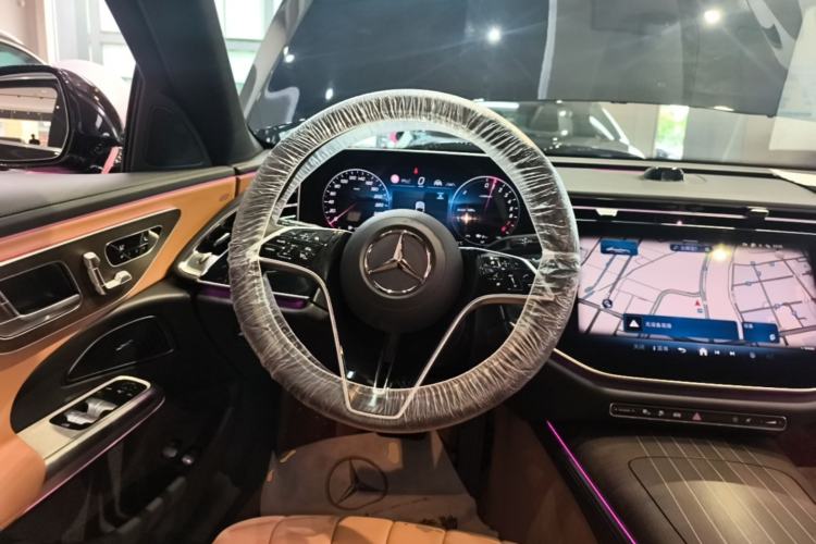 Used Mercedes-Benz E-Class New Energy 2024 E 350 e L Plug-in Hybrid Sedan Steering Wheel