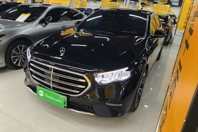 Mercedes-Benz E-Class New Energy 2024 E 350 e L Plug-in Hybrid Sedan usado