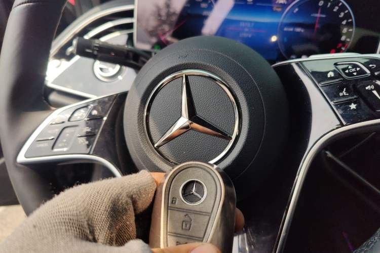 Used Mercedes-Benz E-Class New Energy 2024 E 350 e L Plug-in Hybrid Sedan Vehicle Key