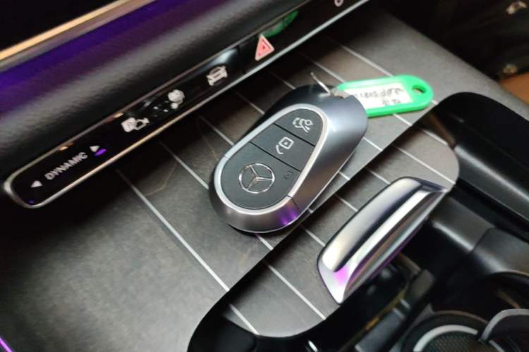Used Mercedes-Benz E-Class New Energy 2024 E 350 e L Plug-in Hybrid Sedan Vehicle Key