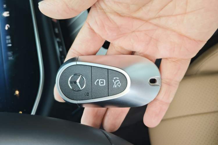 Used Mercedes-Benz E-Class New Energy 2024 E 350 e L Plug-in Hybrid Sedan Vehicle Key