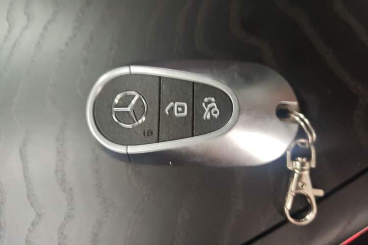 Used Mercedes-Benz E-Class New Energy 2024 E 350 e L Plug-in Hybrid Sports Sedan Vehicle Key