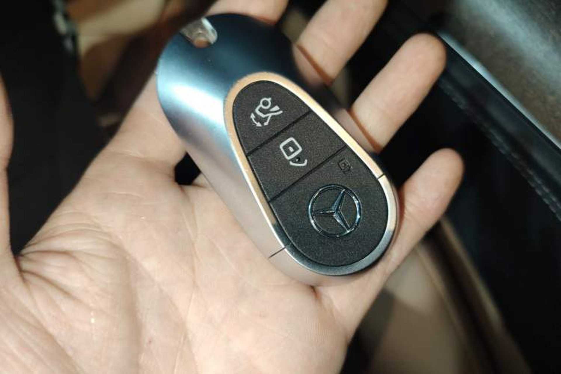 Used Mercedes-Benz E-Class New Energy 2024 E 350 e L Plug-in Hybrid Sedan Vehicle Key