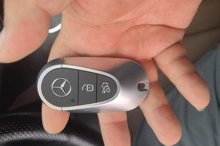Used Mercedes-Benz E-Class New Energy 2024 E 350 e L Plug-in Hybrid Sedan Vehicle Key