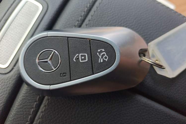 Used Mercedes-Benz E-Class New Energy 2024 E 350 e L Plug-in Hybrid Sedan Vehicle Key