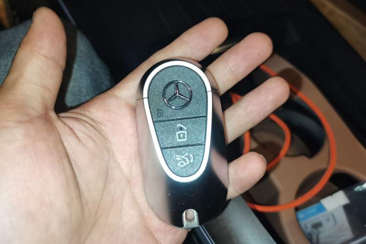 Used Mercedes-Benz E-Class New Energy 2024 E 350 e L Plug-in Hybrid Sedan Vehicle Key