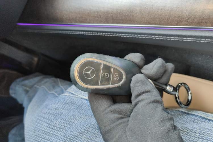Used Mercedes-Benz E-Class New Energy 2024 E 350 e L Plug-in Hybrid Sedan Vehicle Key