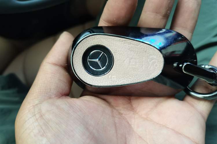 Used Mercedes-Benz E-Class New Energy 2024 E 350 e L Plug-in Hybrid Sedan Vehicle Key