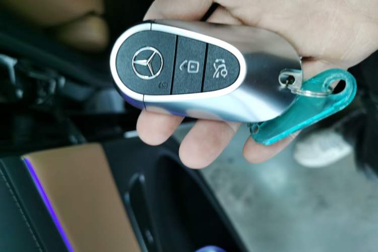 Used Mercedes-Benz E-Class New Energy 2024 E 350 e L Plug-in Hybrid Sedan Vehicle Key