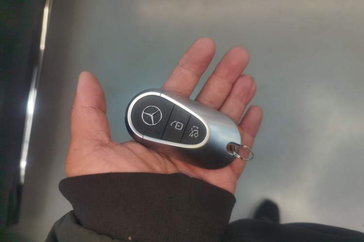 Used Mercedes-Benz E-Class New Energy 2024 E 350 e L Plug-in Hybrid Sedan Vehicle Key