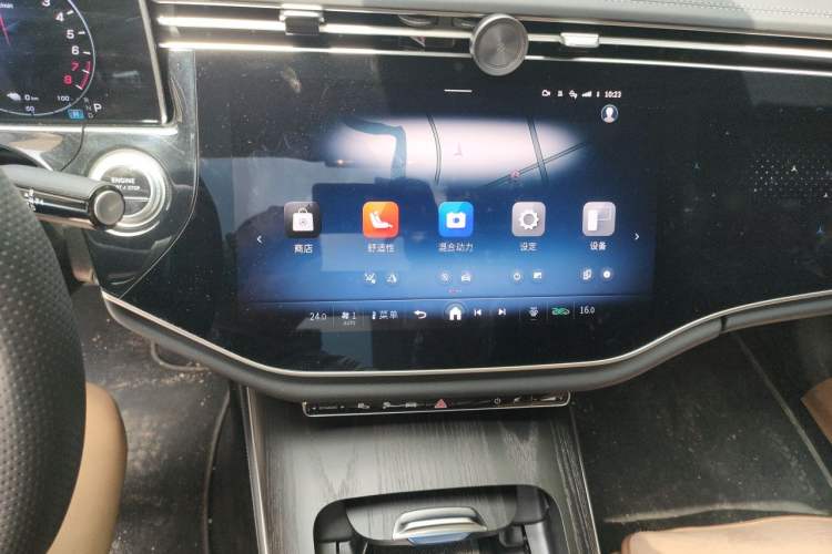 Used Mercedes-Benz E-Class New Energy 2024 E 350 e L Plug-in Hybrid Sports Sedan Audio And AC Panel