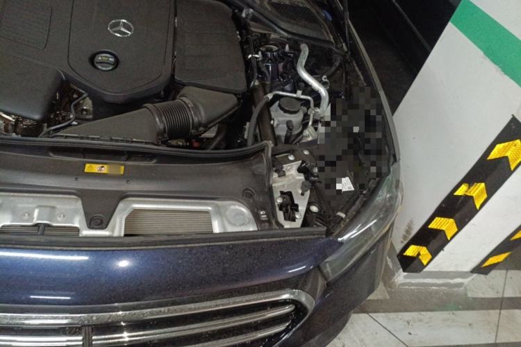 Used Mercedes-Benz E-Class New Energy 2024 E 350 e L Plug-in Hybrid Sedan Engine Bay Left