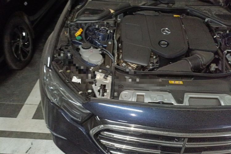 Used Mercedes-Benz E-Class New Energy 2024 E 350 e L Plug-in Hybrid Sedan Engine Bay Right