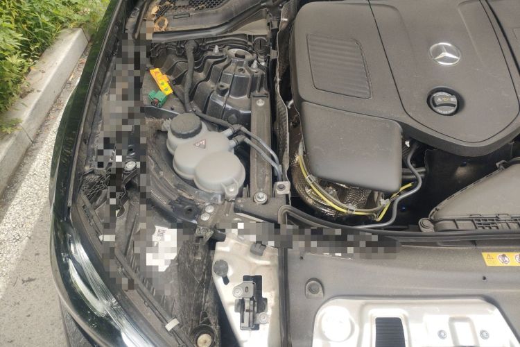 Used Mercedes-Benz E-Class New Energy 2024 E 350 e L Plug-in Hybrid Sports Sedan Engine Bay Right