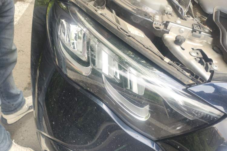 Used Mercedes-Benz E-Class New Energy 2024 E 350 e L Plug-in Hybrid Sports Sedan Right Front Headlight