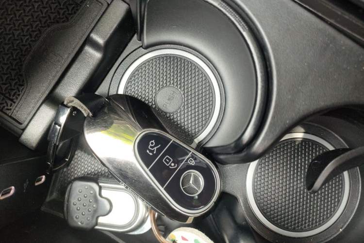 Used Mercedes-Benz E-Class New Energy 2024 E 350 e L Plug-in Hybrid Sports Sedan Vehicle Key