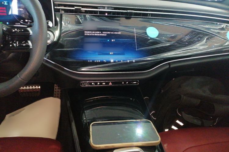 Used Mercedes-Benz E-Class New Energy 2024 E 350 e L Plug-in Hybrid Sports Sedan Audio And AC Panel