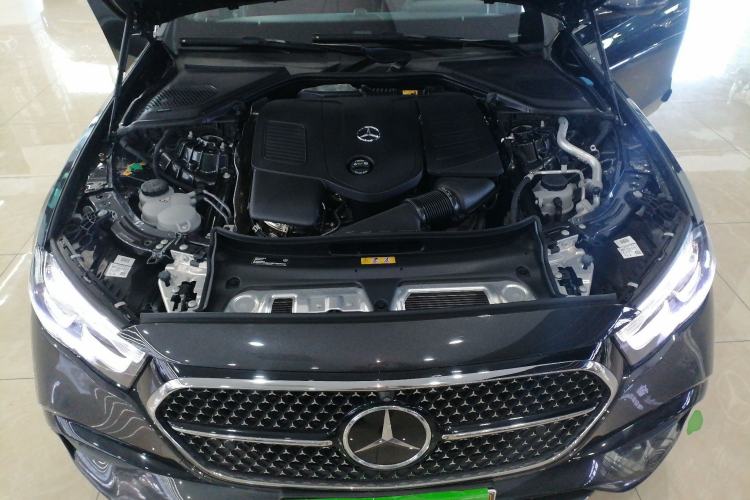 Used Mercedes-Benz E-Class New Energy 2024 E 350 e L Plug-in Hybrid Sports Sedan Engine Bay
