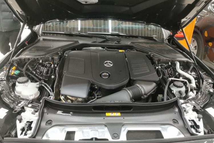 Used Mercedes-Benz E-Class New Energy 2024 E 350 e L Plug-in Hybrid Sports Sedan Engine Bay