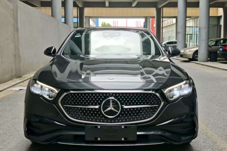 Used Mercedes-Benz E-Class New Energy 2024 E 350 e L Plug-in Hybrid Sports Sedan Exterior 2